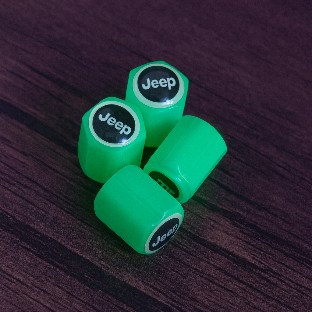 Set 4 Pokrovov Za Kolesa s Fosforescentnim Logotipom