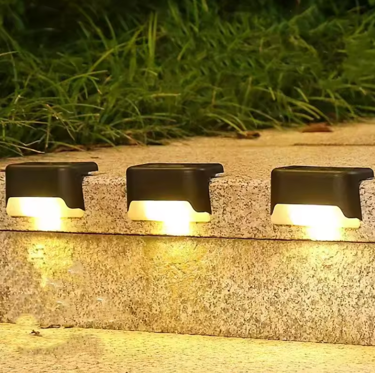 Set 4 Solarné Svetilke UpStrairs