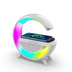 Lampa 3 v 1 - RGB Smart Light, Bezdrátové Rychlé Nabíjení, Bluetooth Reproduktor